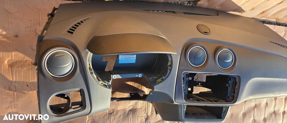 Plansa bord cu airbag pasager Seat Ibiza 6J 2010 2011 / 2012 2013 2014 - 2