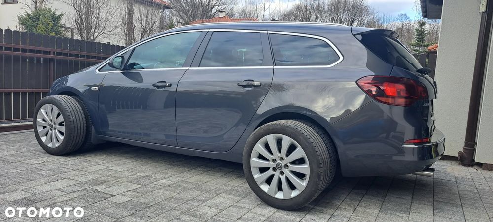 Opel Astra 1.4 T Cosmo - 2
