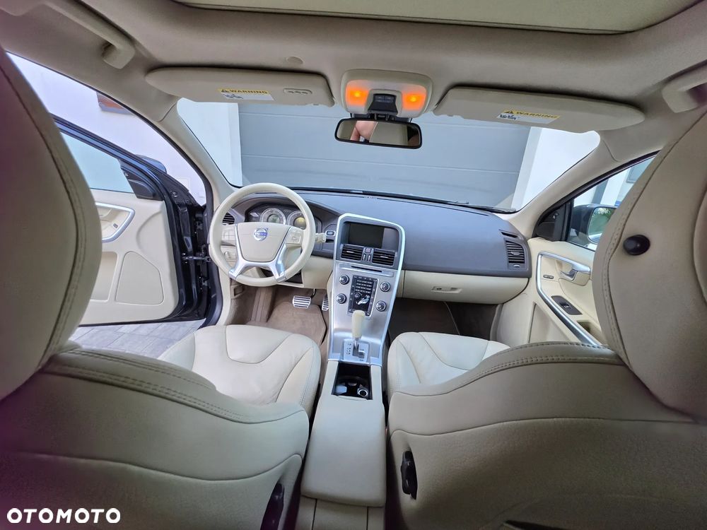 Volvo XC 60 - 25