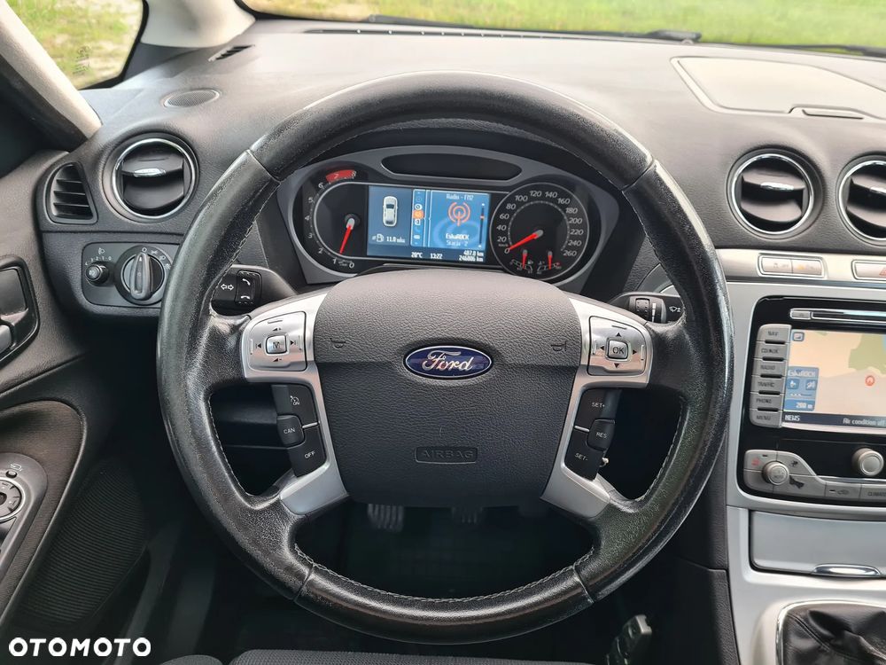 Ford S-Max - 29