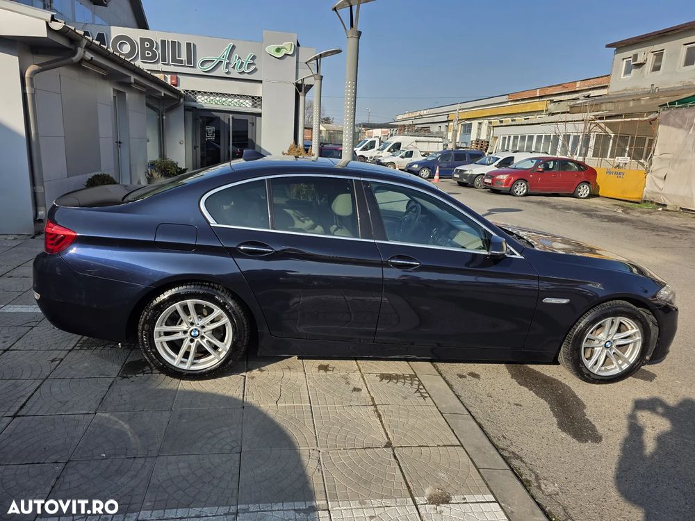 BMW Seria 5 530d xDrive Aut. Modern Line - 34