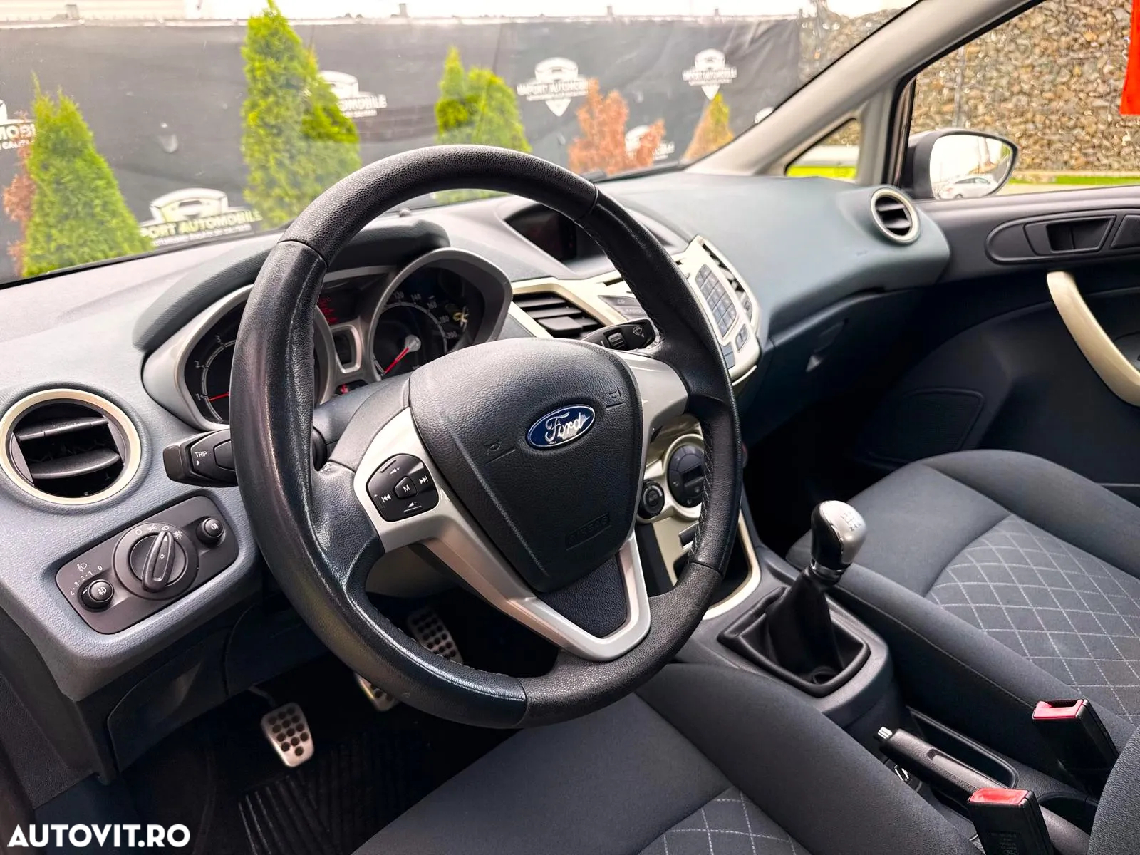 Ford Fiesta 1.4 Ghia - 7