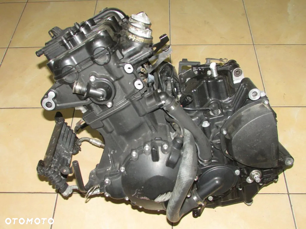 Triumph Tiger 1050 06-12 silnik engine 38tys