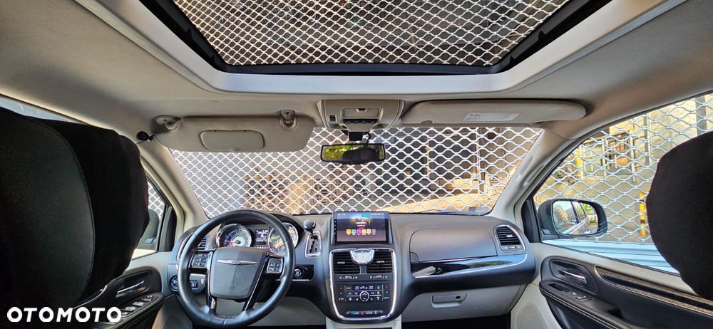 Chrysler Town & Country 3.6 Touring - 17