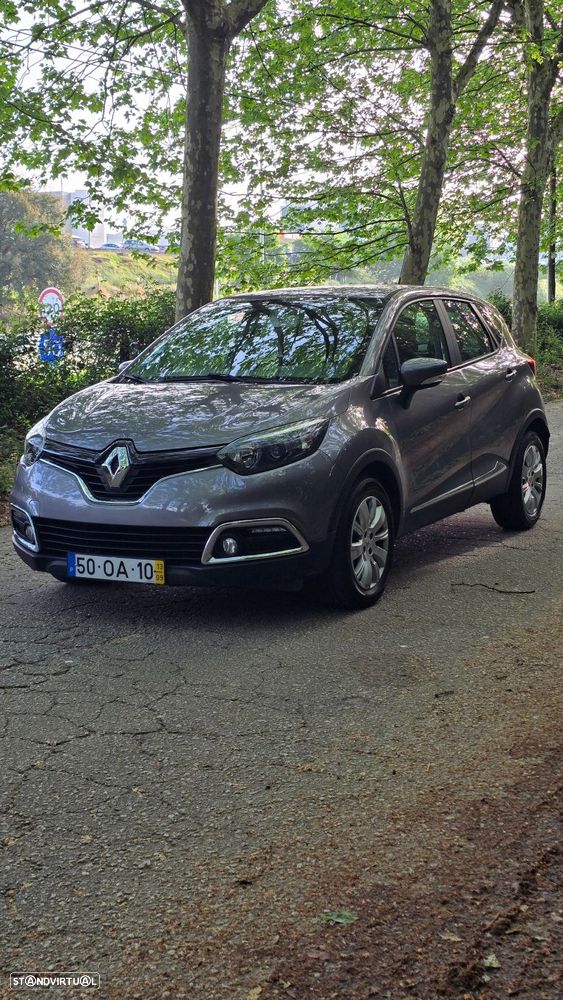 Renault Captur 1.5 dCi Exclusive - 2