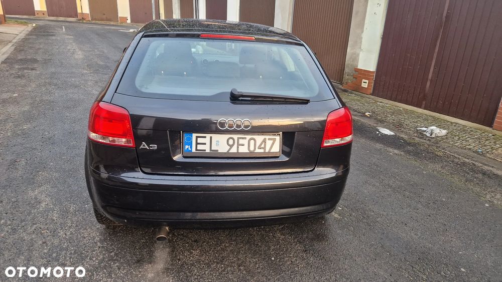 Audi A3 3-drzwiowe 1.6 Ambiente - 12