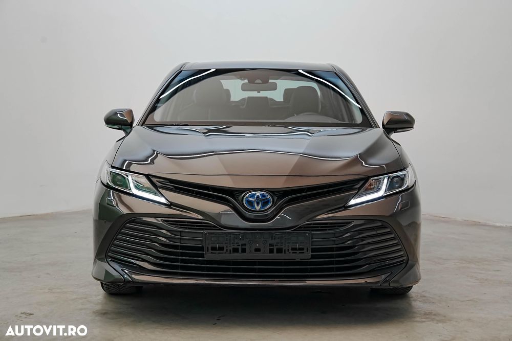 Toyota Camry Business Edition - 5