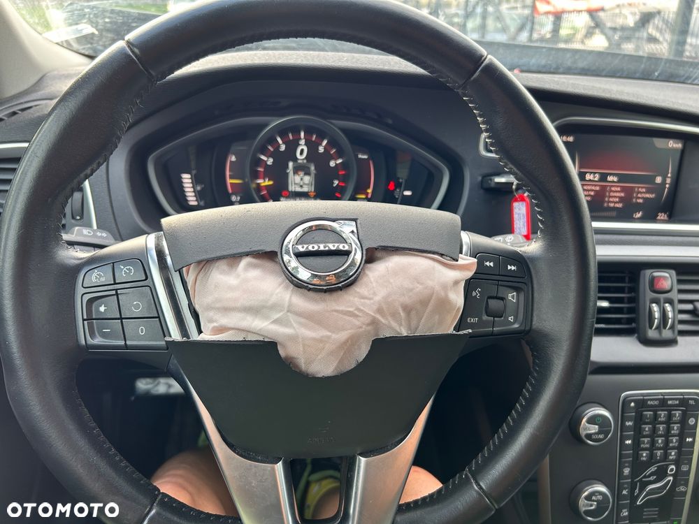Volvo V40 - 8