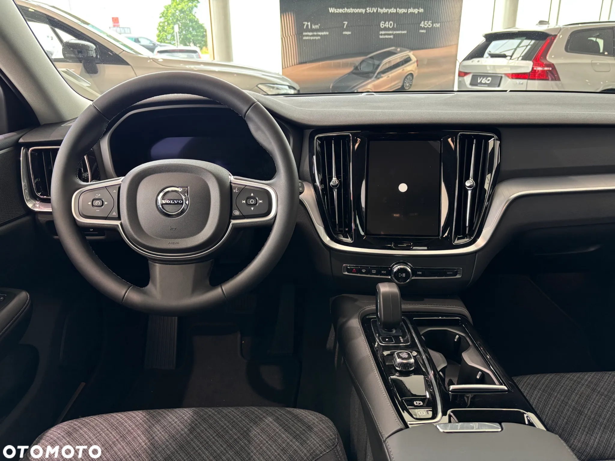 Volvo V60 T6 AWD Plug-In Hybrid Essential - 6