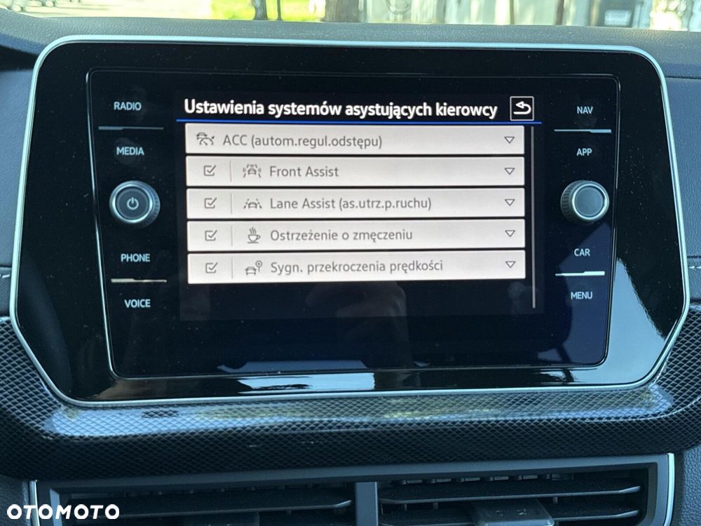 Volkswagen T-Cross - 26