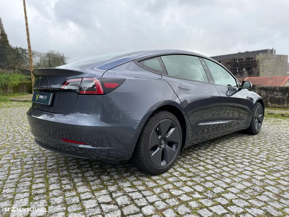 Tesla Model 3 Standard Range Plus RWD - 4
