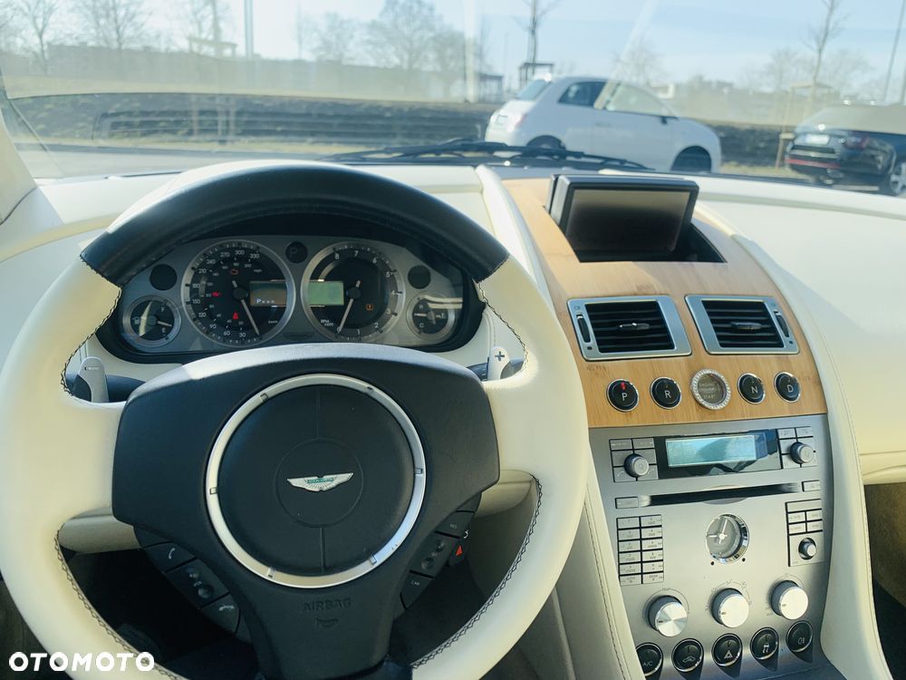 Aston Martin DB9 Touchtronic Sport - 16