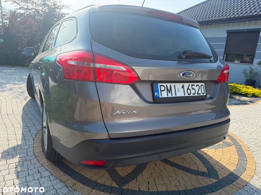Ford Focus 1.5 TDCi Trend Sport - 4