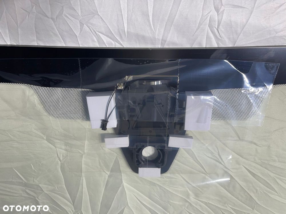 bmw 8 g16 4d gran coupe szyba przednia solar sens kam hud po 2018- - 5