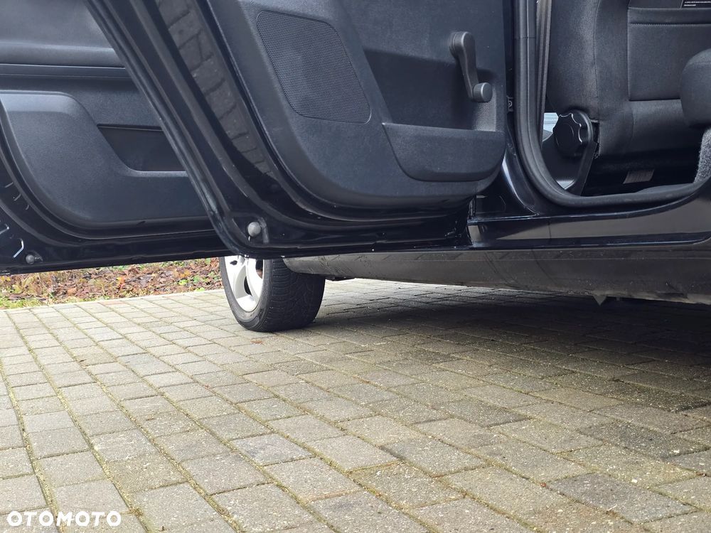 Skoda Fabia 1.2 HTP Elegance - 21