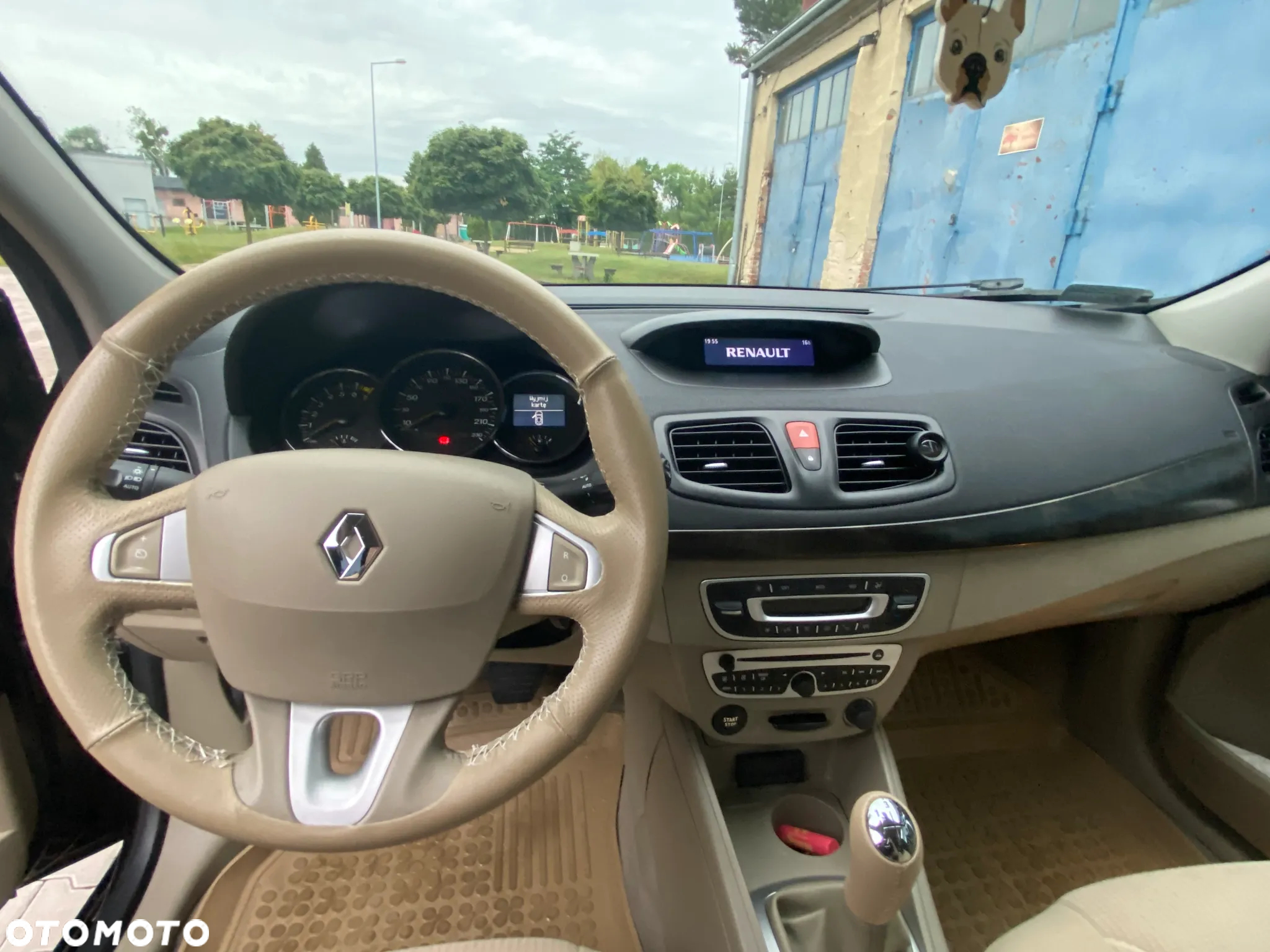 Renault Fluence - 13