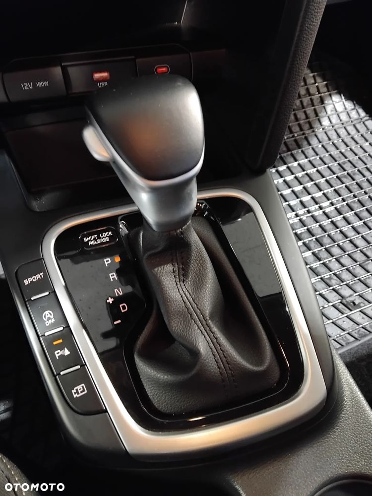 Kia XCeed 1.5 T-GDI M DCT - 19