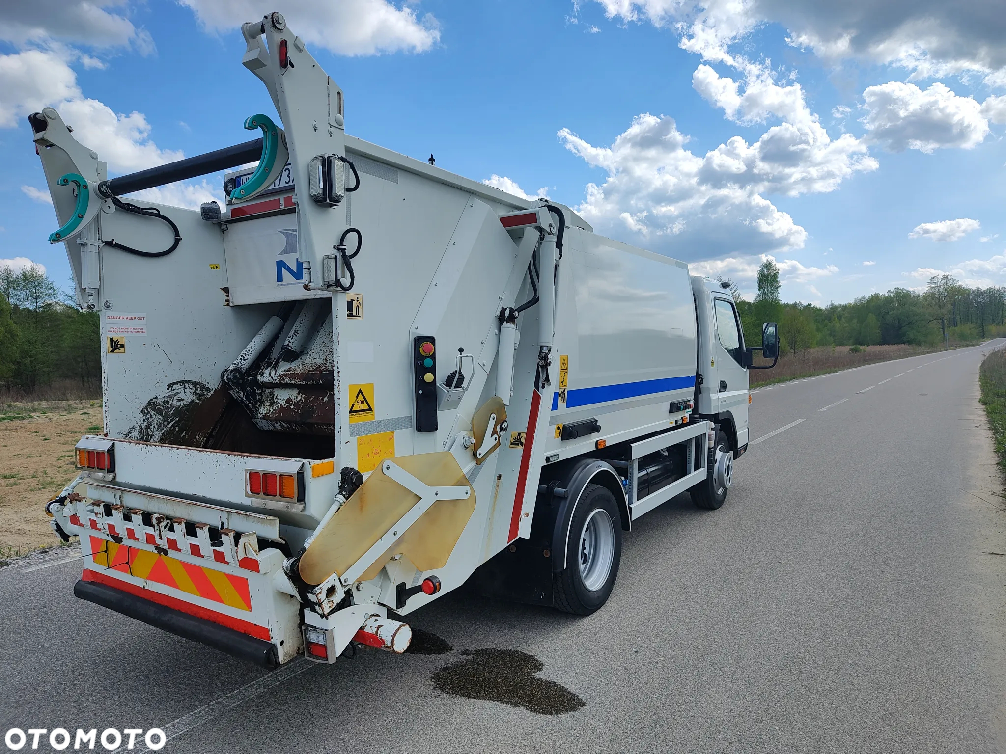 FUSO Mitsubischi Canter - 4