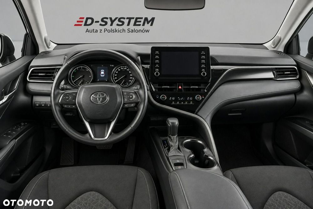 Toyota Camry - 6