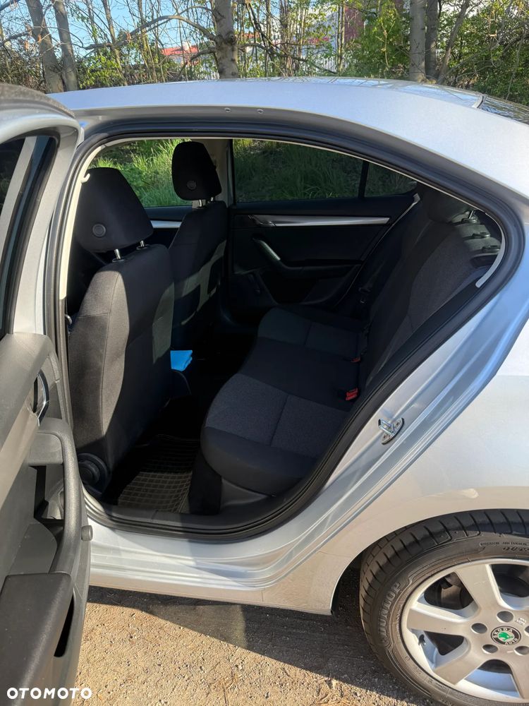 Skoda Octavia 1.6 TDI Active - 8