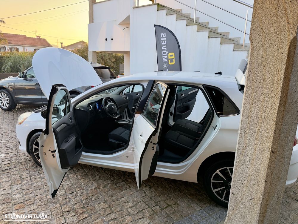 Citroën C4 e-HDi 110 EGS6 Stop/Start System Exclusive - 8