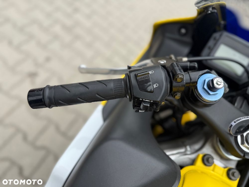 Honda CBR - 28