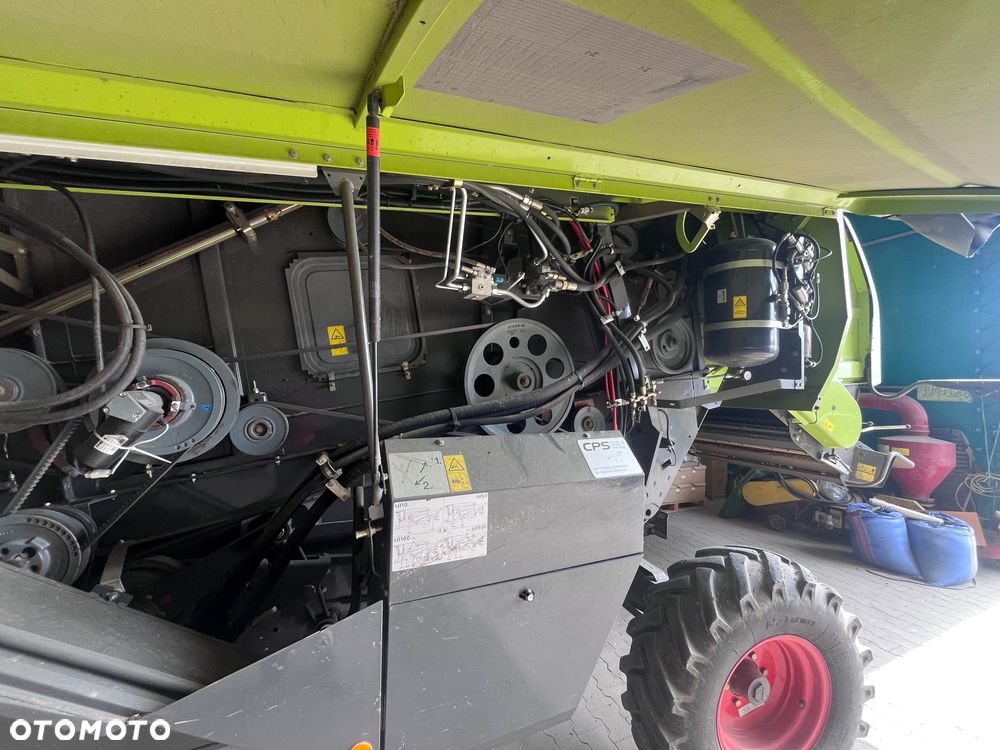Claas Tucano 320 - 6
