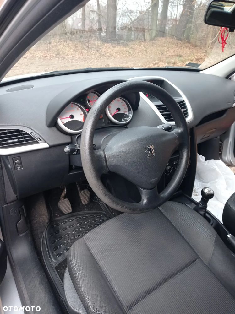 Peugeot 207 1.4 Trendy - 15