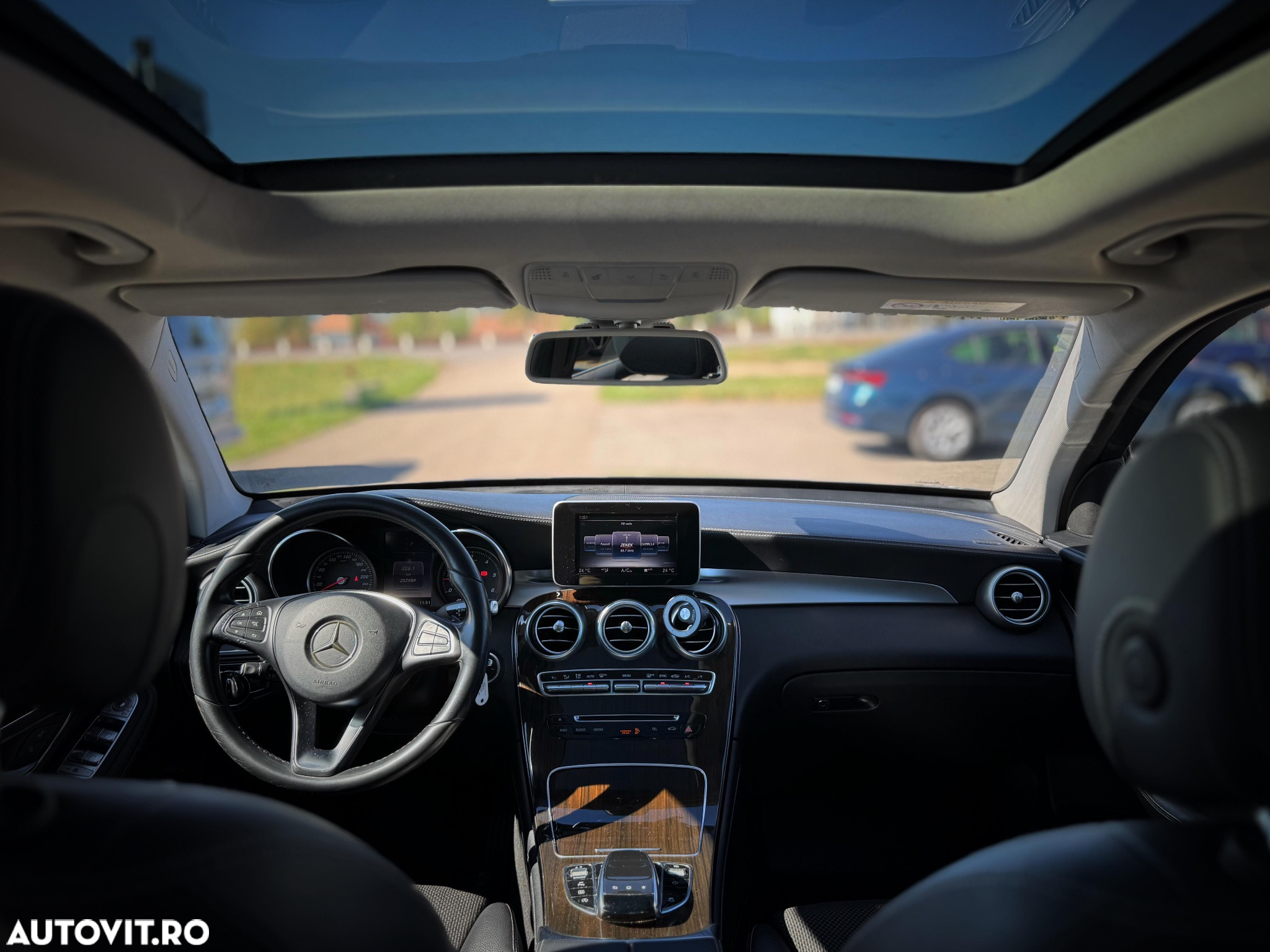 Mercedes-Benz GLC 220 d 4MATIC - 13