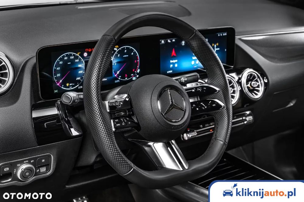 Mercedes-Benz GLA 200 AMG Line - 8