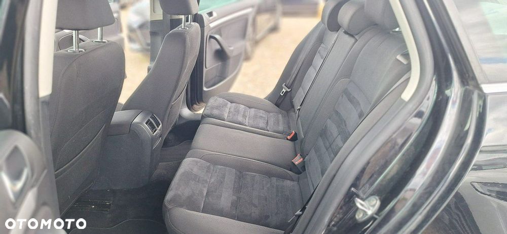 Volkswagen Golf - 20