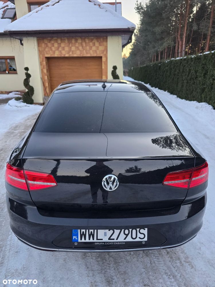 Volkswagen Passat 2.0 TDI SCR DSG Highline - 5