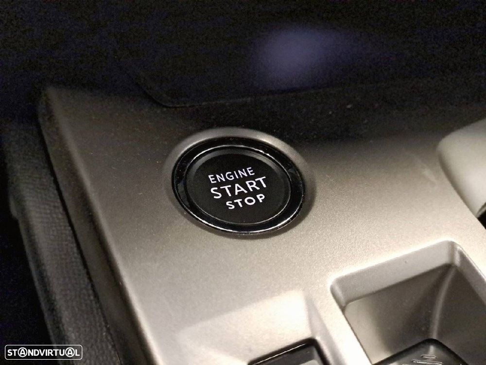 Peugeot 308 SW 1.2 Hybrid Style e-DCS6 - 19