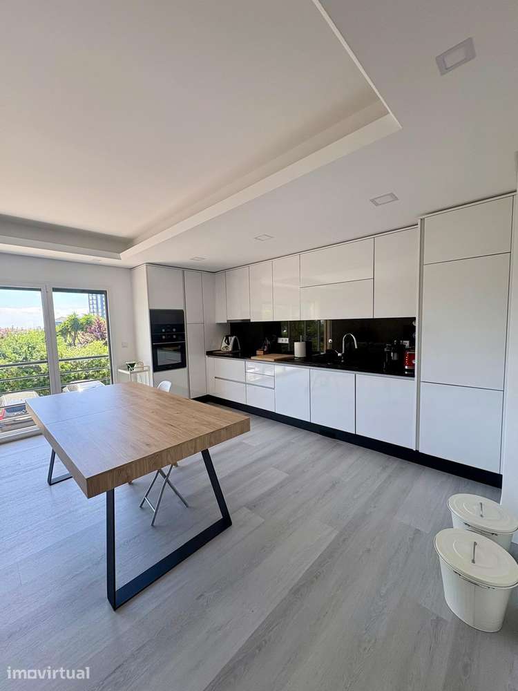 Apartamento T2 para venda em Ramada e Caneças - Grande imagem: 2/28
