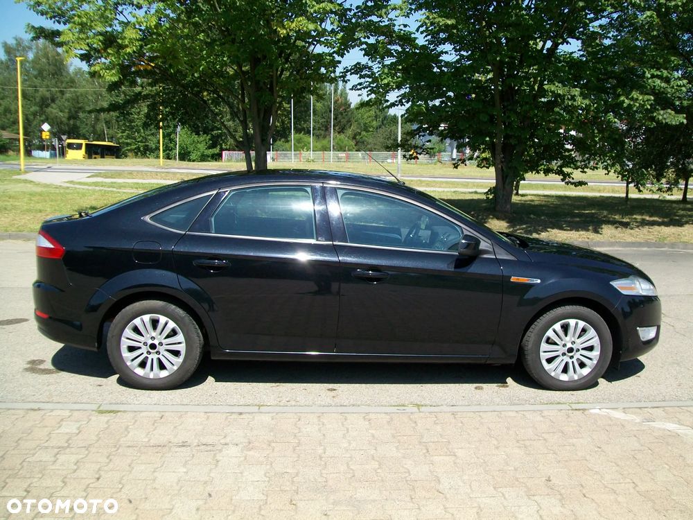 Ford Mondeo 2.0 Trend - 10