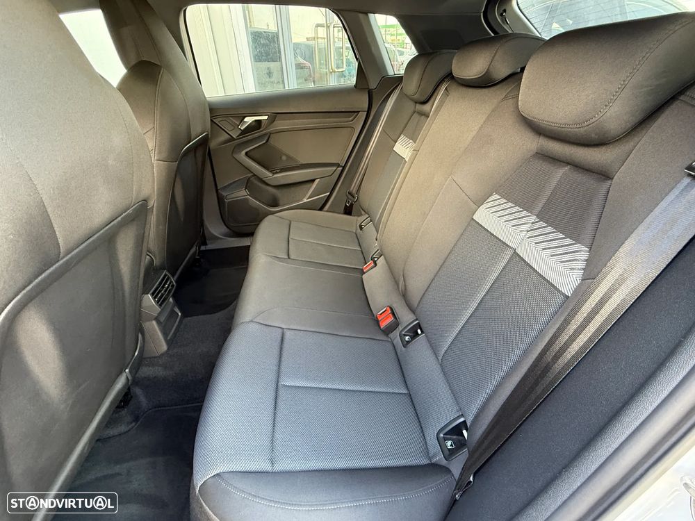 Audi A3 Sportback 30 TDI S line S tronic - 19