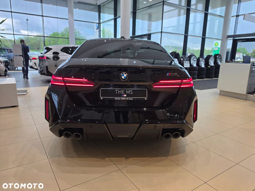 BMW M5 PHEV - 4