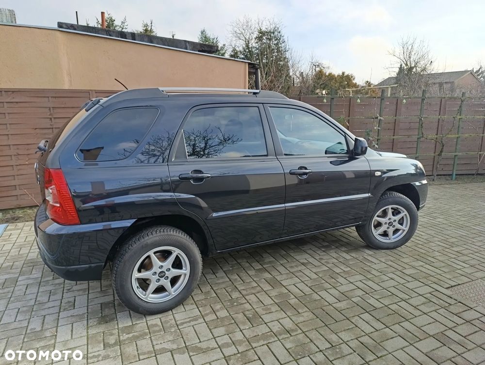 Kia Sportage 2.0 2WD Cup - 33