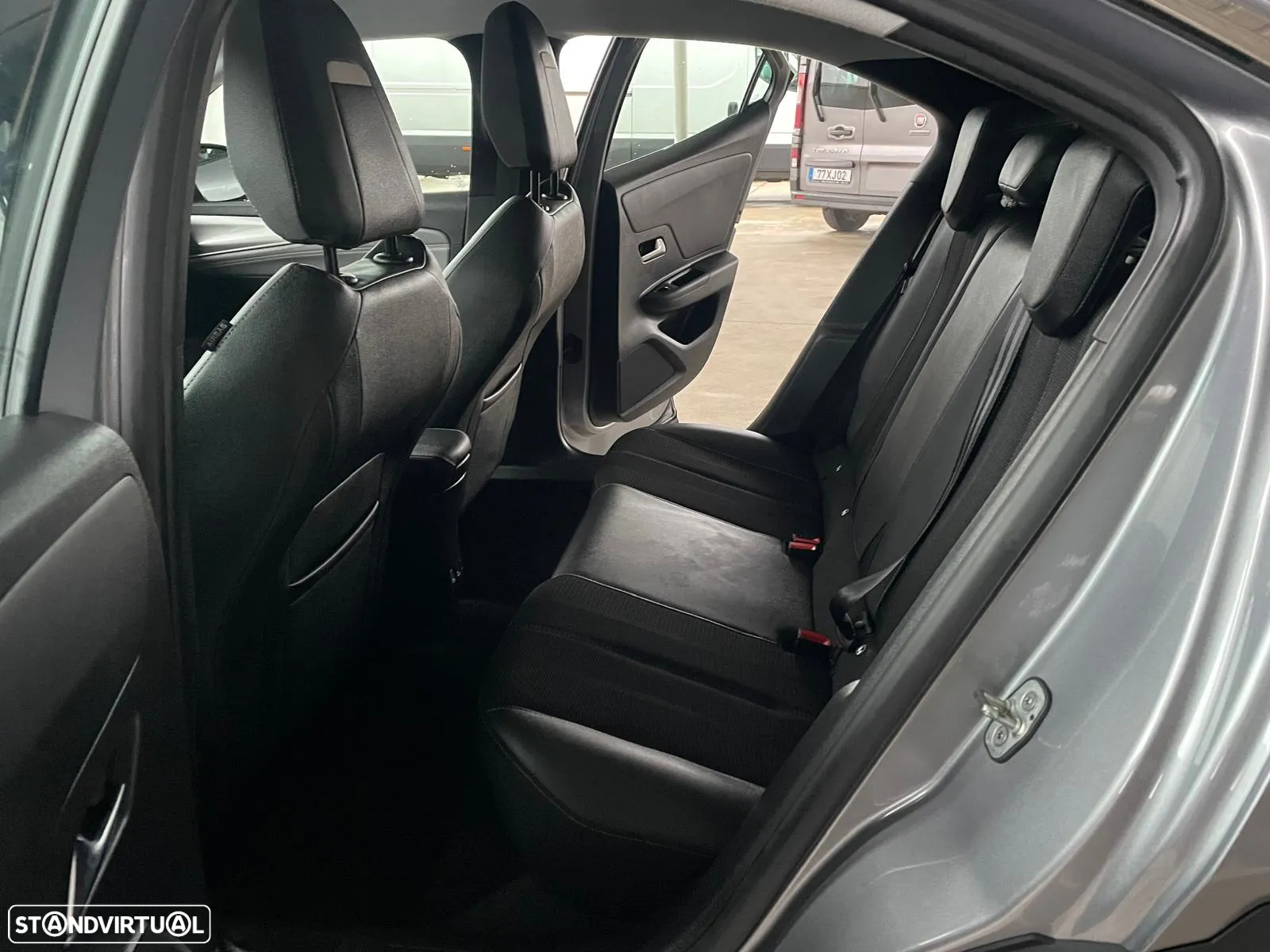 Opel Mokka 1.2 T Elegance AT - 37