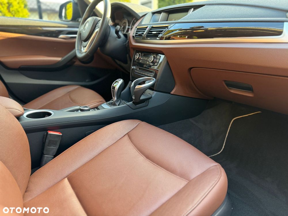 BMW X1 xDrive18d xLine - 6