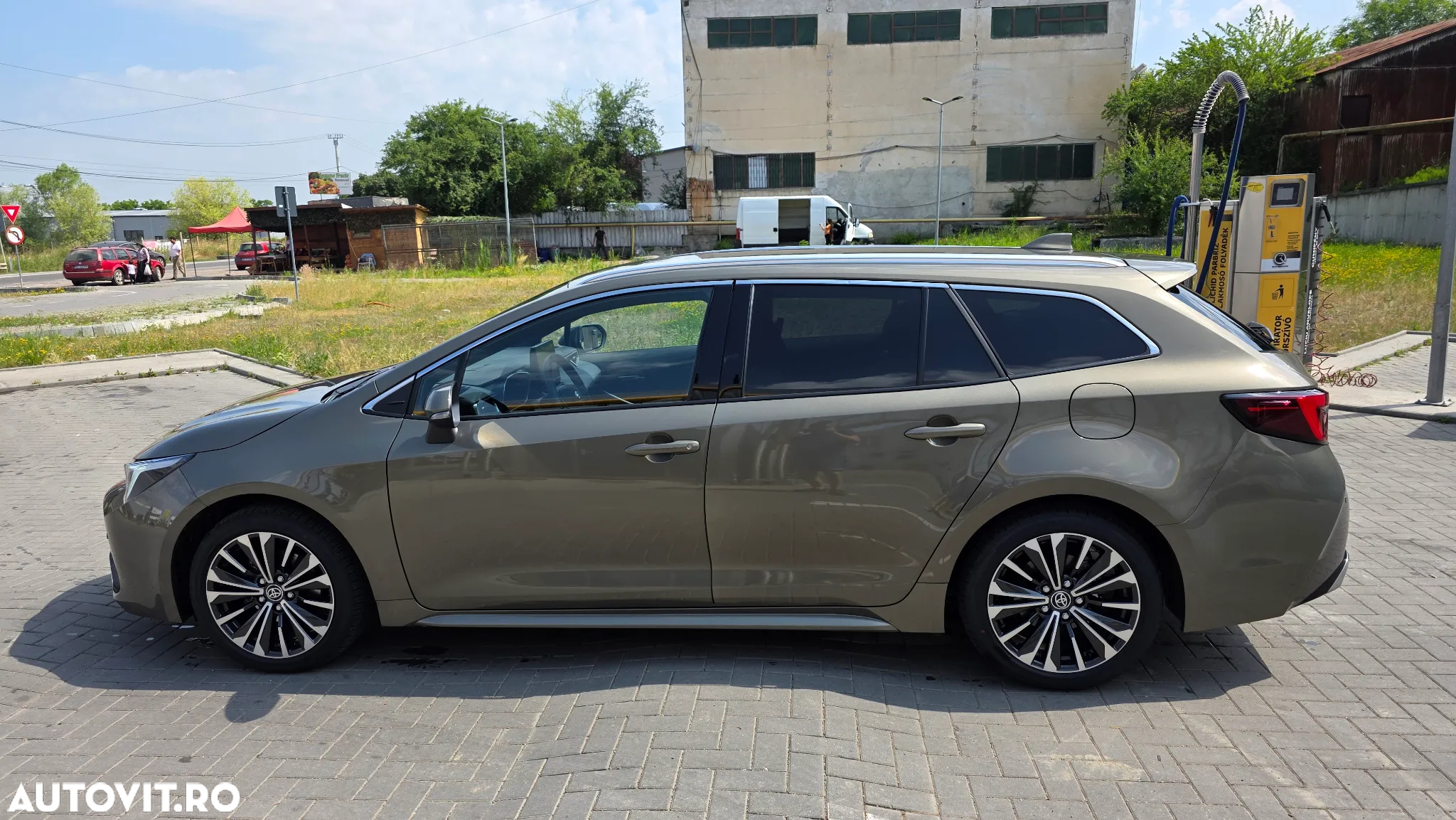 Toyota Corolla 1.8 HSD Dynamic - 15