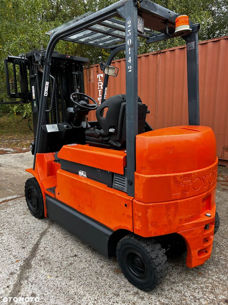 Toyota 7FBMF30 - 3