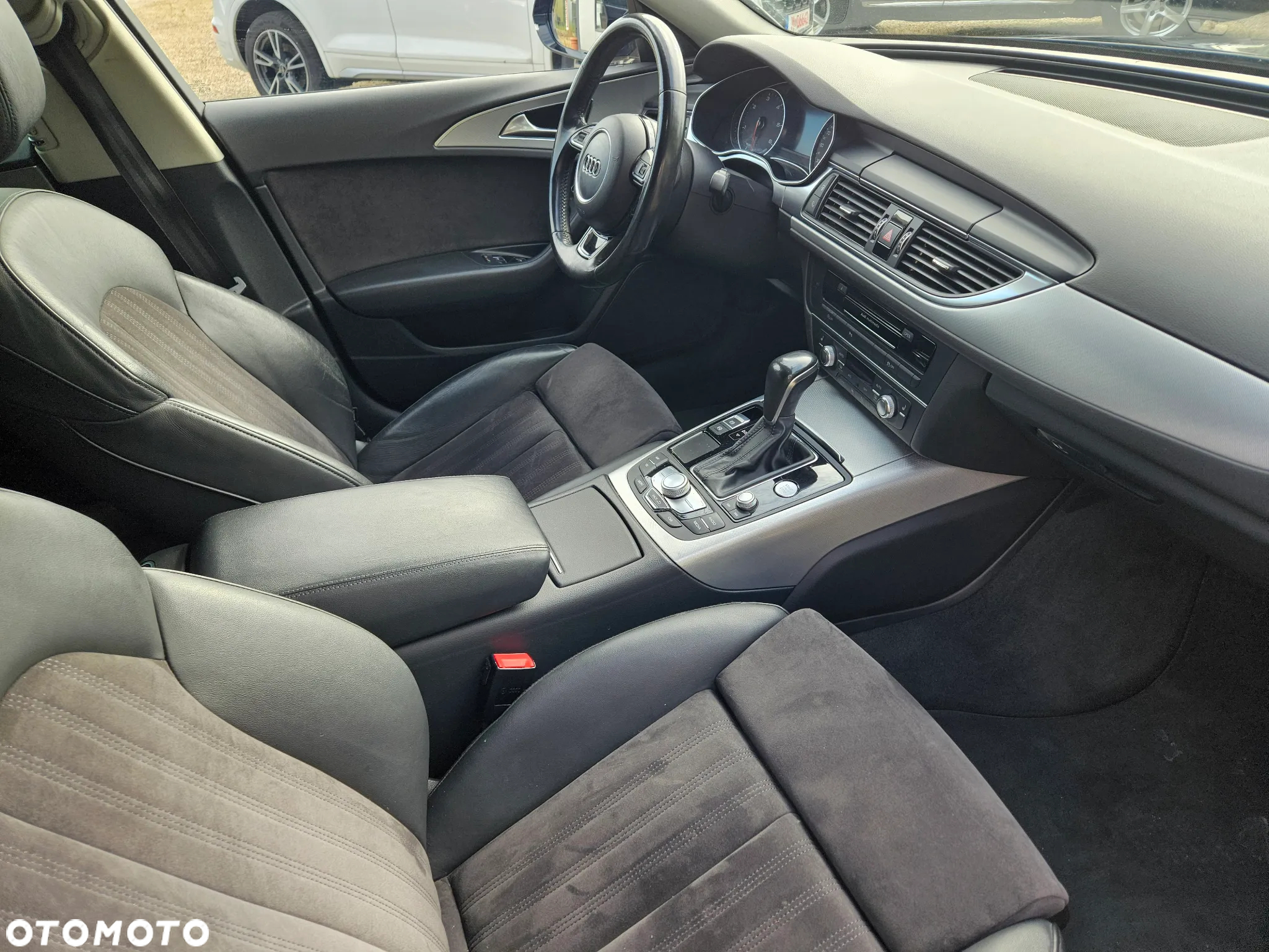 Audi A6 Avant 2.0 TDI Ultra S tronic - 16