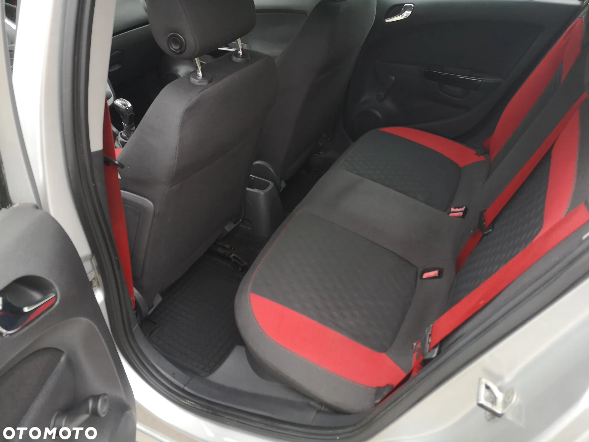 Opel Corsa 1.6 Turbo GSi - 17