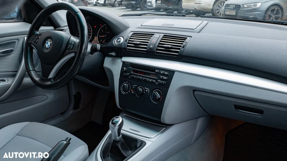 BMW Seria 1 116i - 12