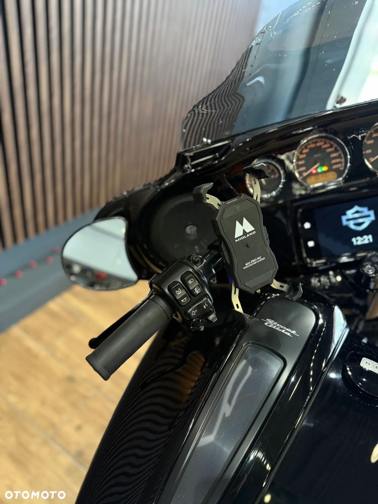 Harley-Davidson Touring Street Glide - 10