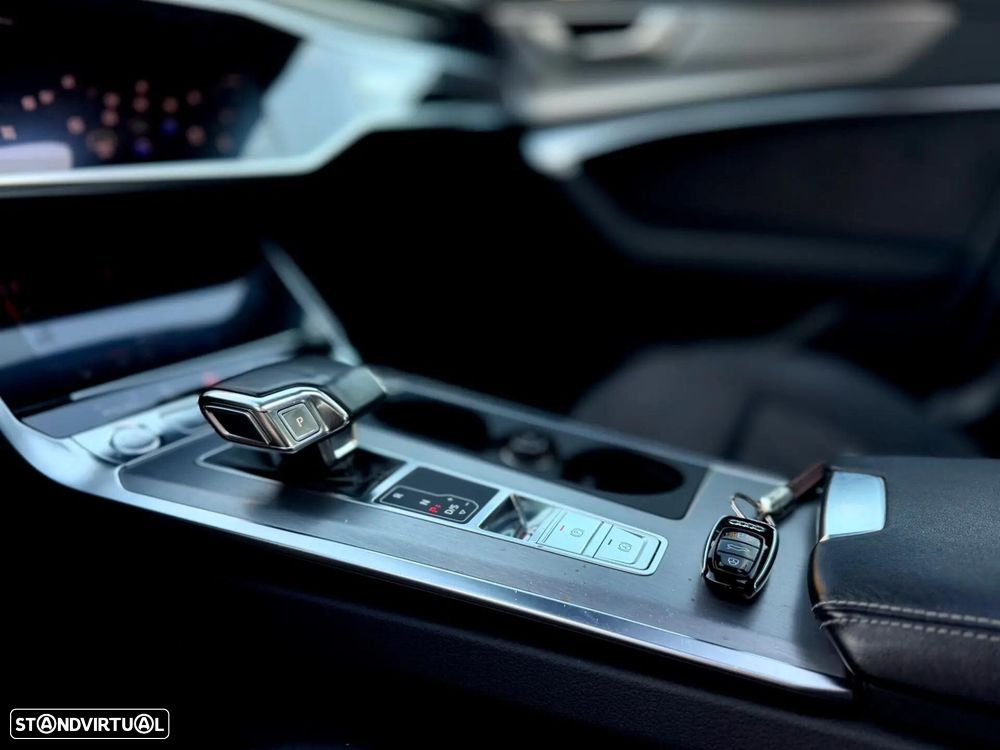 Audi A6 Avant 40 TDI S line S tronic - 13