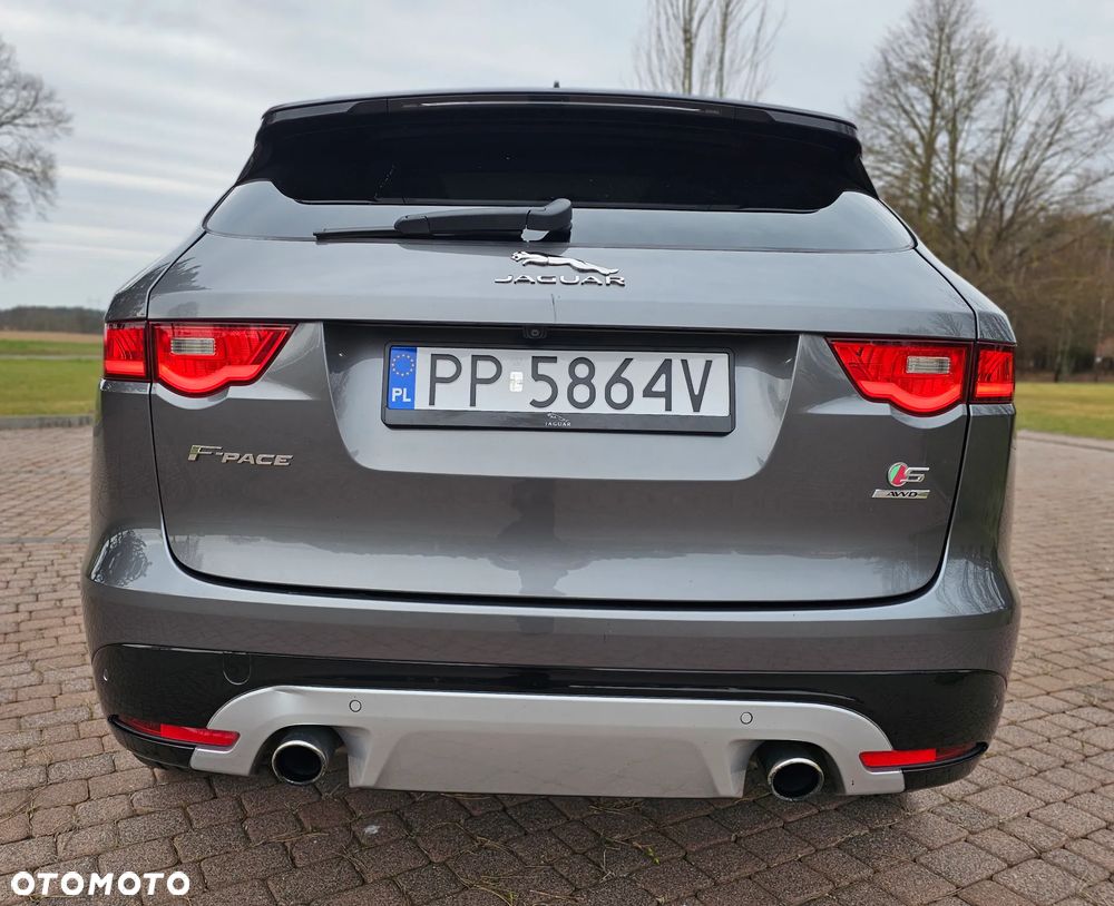 Jaguar F-Pace S AWD - 21