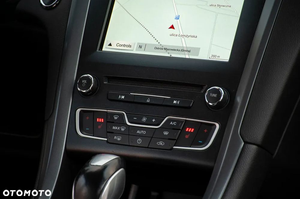 Ford Mondeo SW 1.5 EcoBoost Titanium - 19
