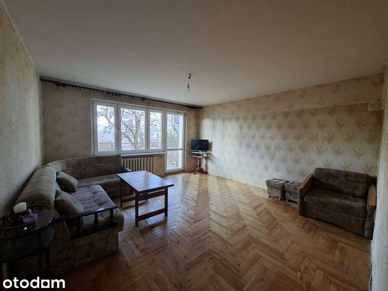 Mieszkanie do remontu z balkonem